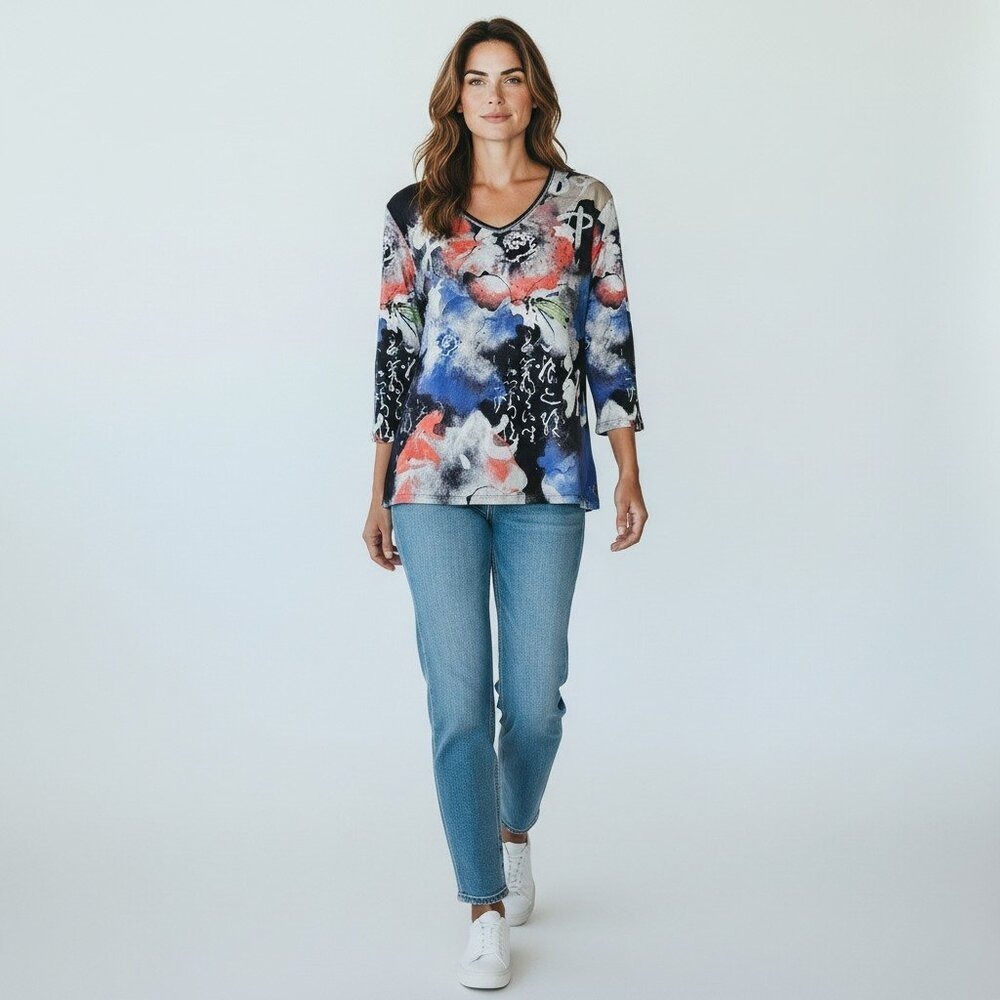 Jess & Jane Women's Petite Large Colorful Modern Art Cotton V-Neck Top Asian